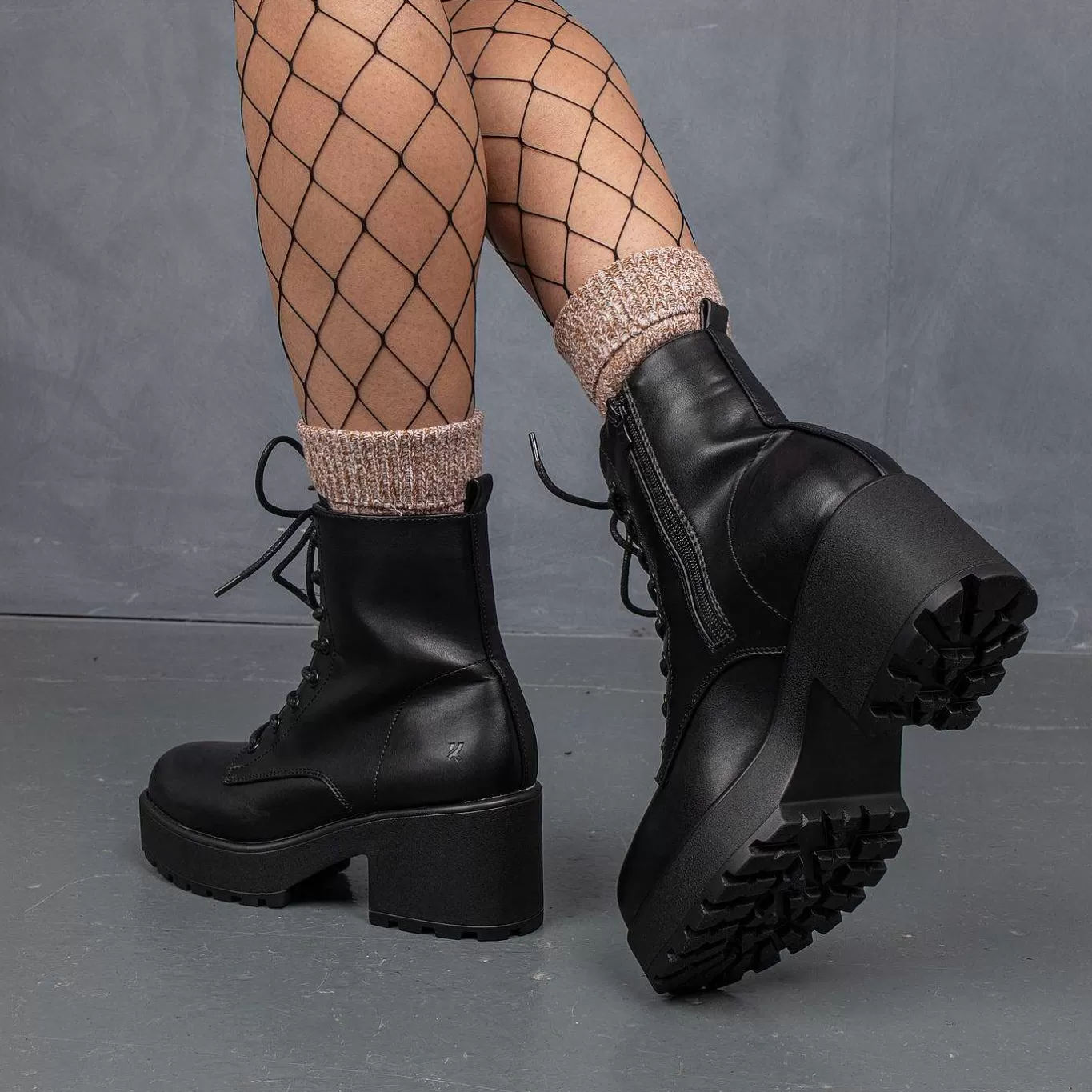 Women'S KOI footwear Black Leather Chunky Platform Military Boots In Size 10